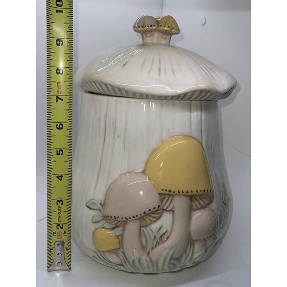 Arnels Mushroom Ceramic 11 Inch Cookie Jar / Canister Tan Mushroom Cap - Picture 13 of 15